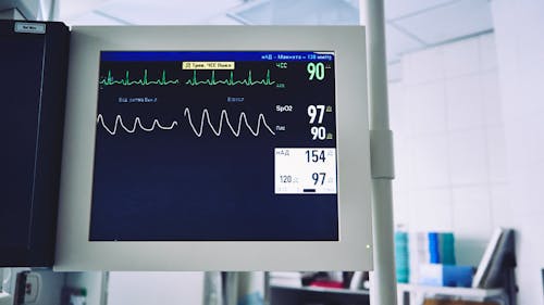 Robert Wood Johnson University Hospital (RWJUH) Somerset will offer free heart checks for high school student-athletes in February.
– Photo by Maxim Tolchinskiy / Unsplash