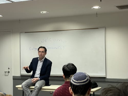 On Wednesday, Jersey City Mayor Steven Fulop (D-N.J.) fielded questions from members of the Rutgers Democrats at the Douglass Student Center. – Photo by Adam Ahmadi