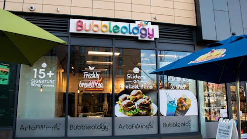 Bubbleology's convenient location and hours are attractive to college students, while the drinks may not be the best.  – Photo by Olivia Thiel