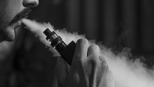 Students often have a hard time quitting once they start vaping. – Photo by Pixabay.com