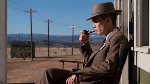 Cillian Murphy gives a career-defining performance in Christopher Nolan’s blockbuster biopic, “Oppenheimer.” – Photo by @FilmUpdates / Twitter