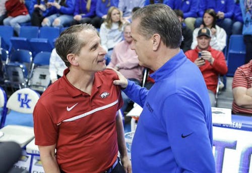 Now former Arkansas head coach Eric Musselman is heading to USC, and John Calipari is taking his place with the Razorbacks. – Photo by @TheCatsPause247 / X