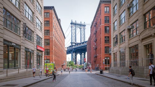 Gentrification is ever-present in neighborhoods like Brooklyn, where low-income populations are pushed out in favor of wealthier ones. – Photo by Wikimedia