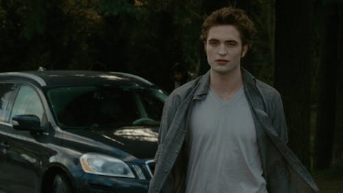 Iconic performances like Robert Pattinson as Edward Cullen in "Twilight" might be beloved by fans, but that doesn't mean the stars feel the same way. – Photo by @Twilight / Twitter