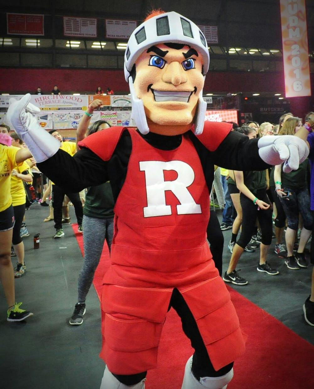 Scarlet Knight mascot discusses life under mask | The Daily Targum