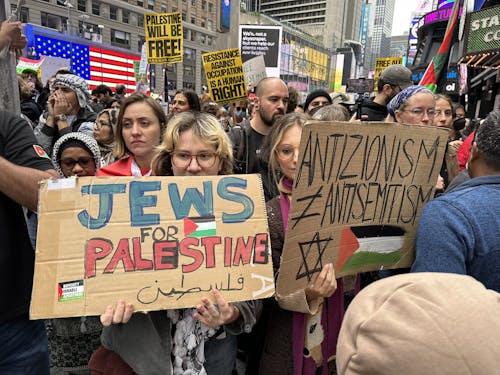 Protests erupt in New York City following bombings in Gaza orchestrated by Hamas, exacerbating tensions between pro-Palestine and pro-Israel supporters. – Photo by @TimcastNews / X.com