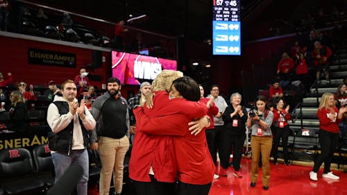 First-year head coach Coquese Washington earned her first Big Ten victory for Rutgers women's basketball in front of Hall of Fame coach Theresa Grentz. – Photo by @RutgersWBB / Twitter