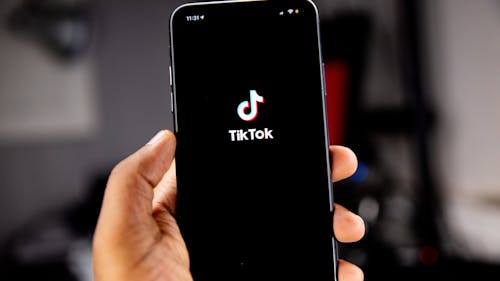 Whether we want to leave them in 2022 or bring them into 2023, it's undeniable that these TikTok trends had an influence on us last year. – Photo by Solen Feyissa / Unsplash