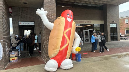The College Avenue campus was once again graced by the beloved Rutgers University Programming Association (RUPA) event, Hot Dog Day. – Photo by Shelby Lawson