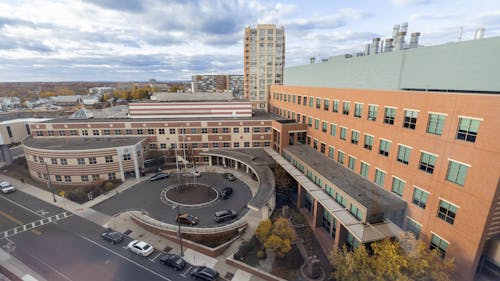 At the Rutgers Cancer Institute of New Jersey, physicians used genetically modified white blood cells to treat a New Jersey resident. – Photo by Rutgers.edu