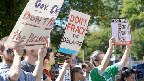 Students protest to stop fracking at the Delaware River Basin. Climate change from fracking could cause rising sea levels. – Photo by File Photo