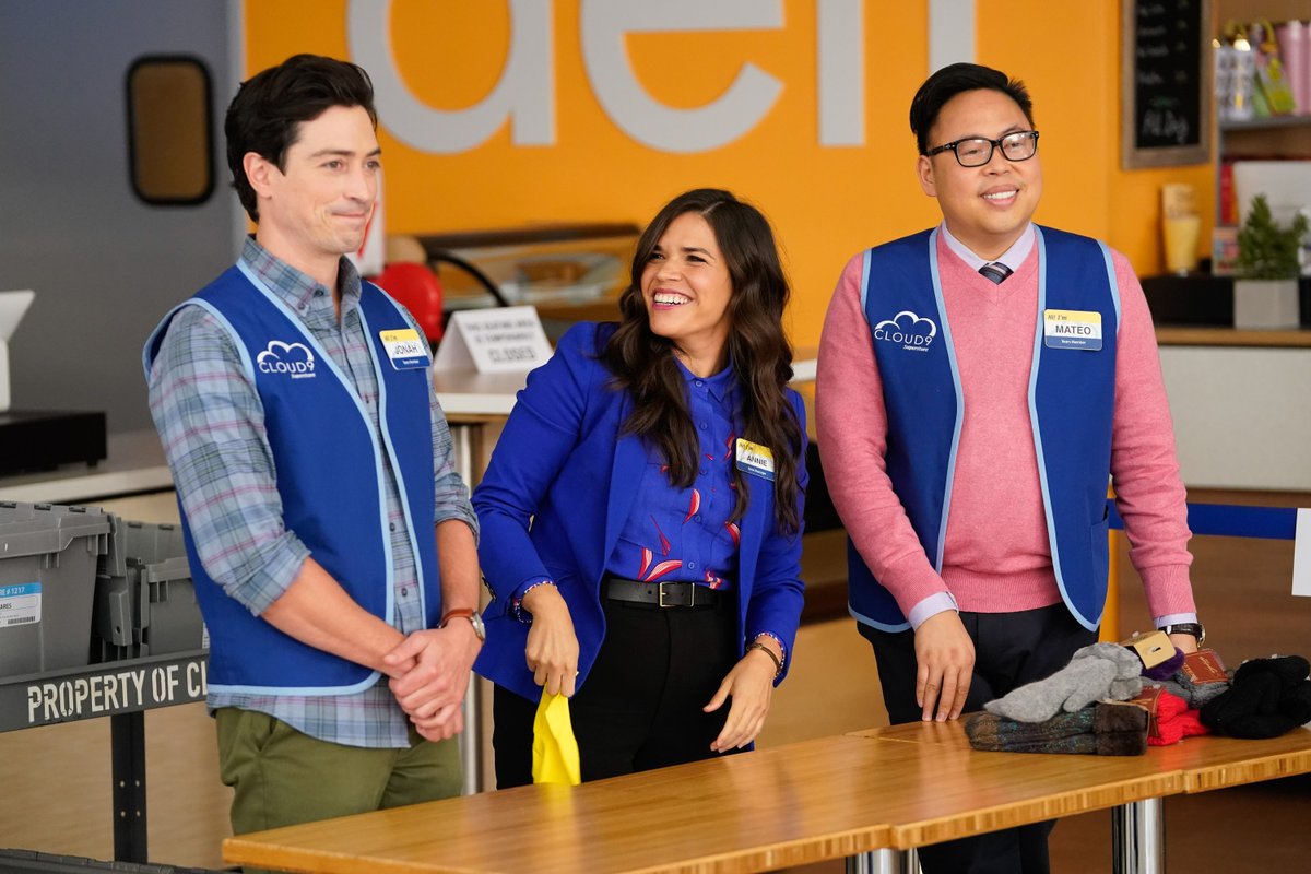 3 Reasons Superstore May Be the Most Underrated Sitcom of the