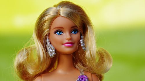 "The Princess and the Pauper" and other Barbie flicks are the perfect de-stressor for finals season.  – Photo by Pixabay.com