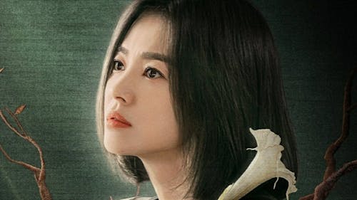 "The Glory" stars Song Hye-kyo as Dong-eun, a woman seeking revenge on her childhood tormentors. – Photo by @whatonnetflix / Twitter